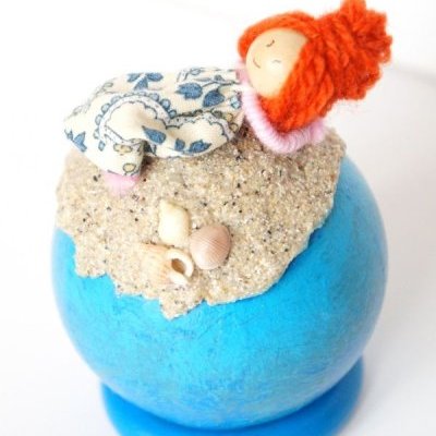 Déco boule mer et figurine Le petit monde d Alissa
