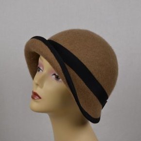 Tour de Mode Chapeau Cloche camel